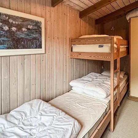 2 Bedroom Awesome In Glesborg